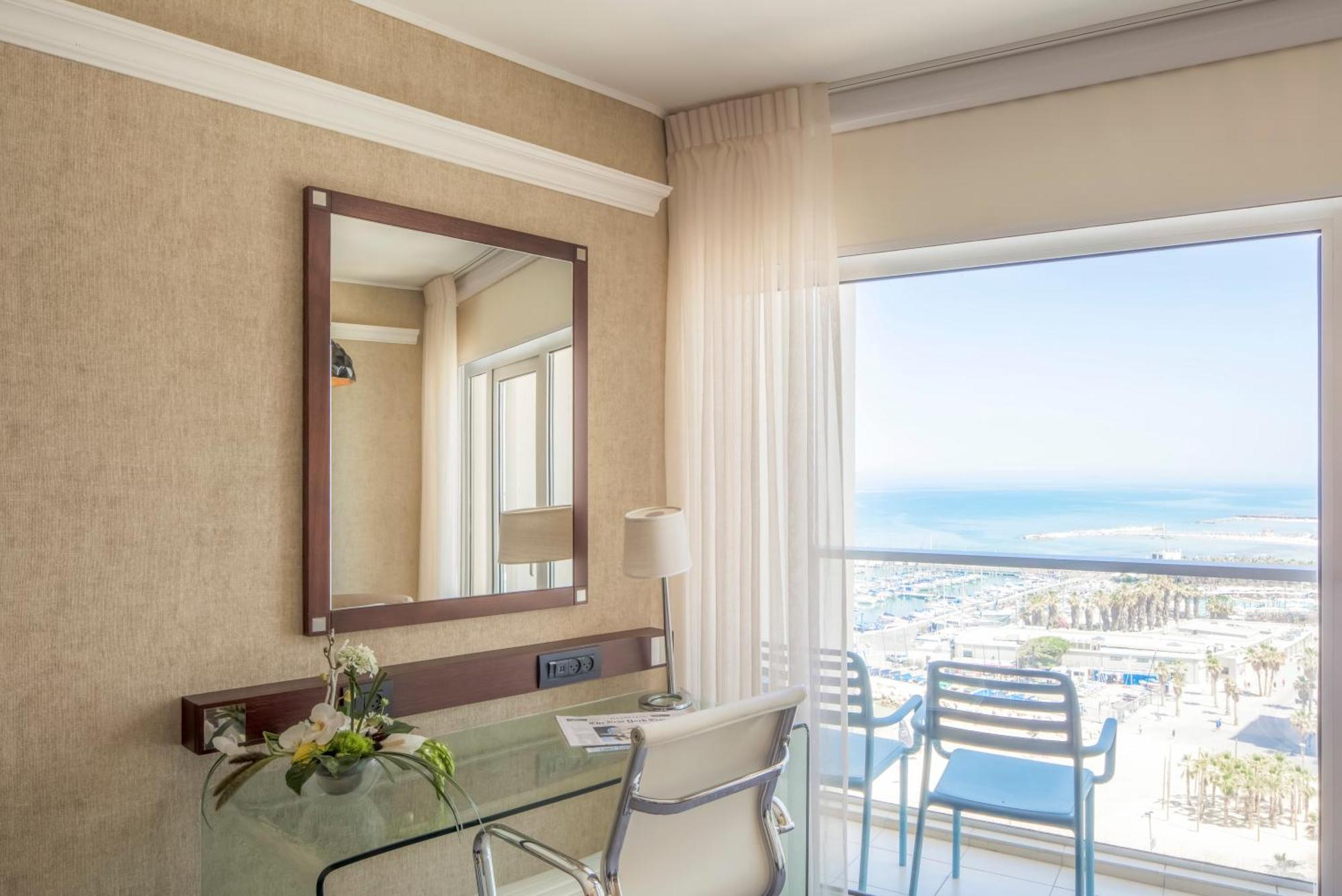 Renaissance Tel Aviv Hotel Dış mekan fotoğraf
