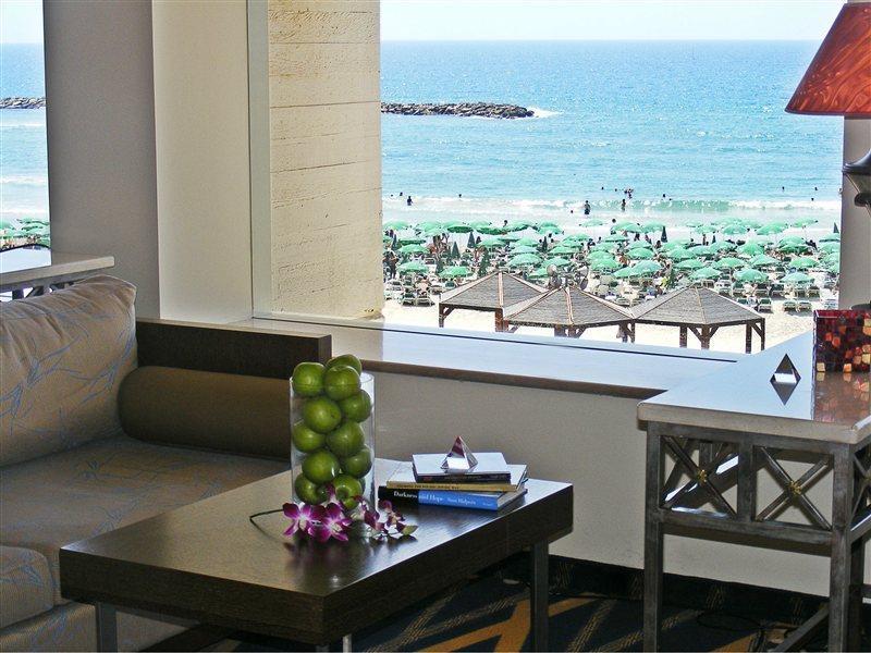 Renaissance Tel Aviv Hotel Oda fotoğraf